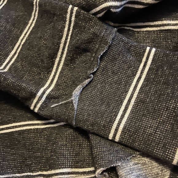 Billabong Henley Style Top - Picture 4 of 7